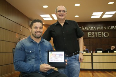 Câmara homenageia atleta paralímpico (9).jpeg