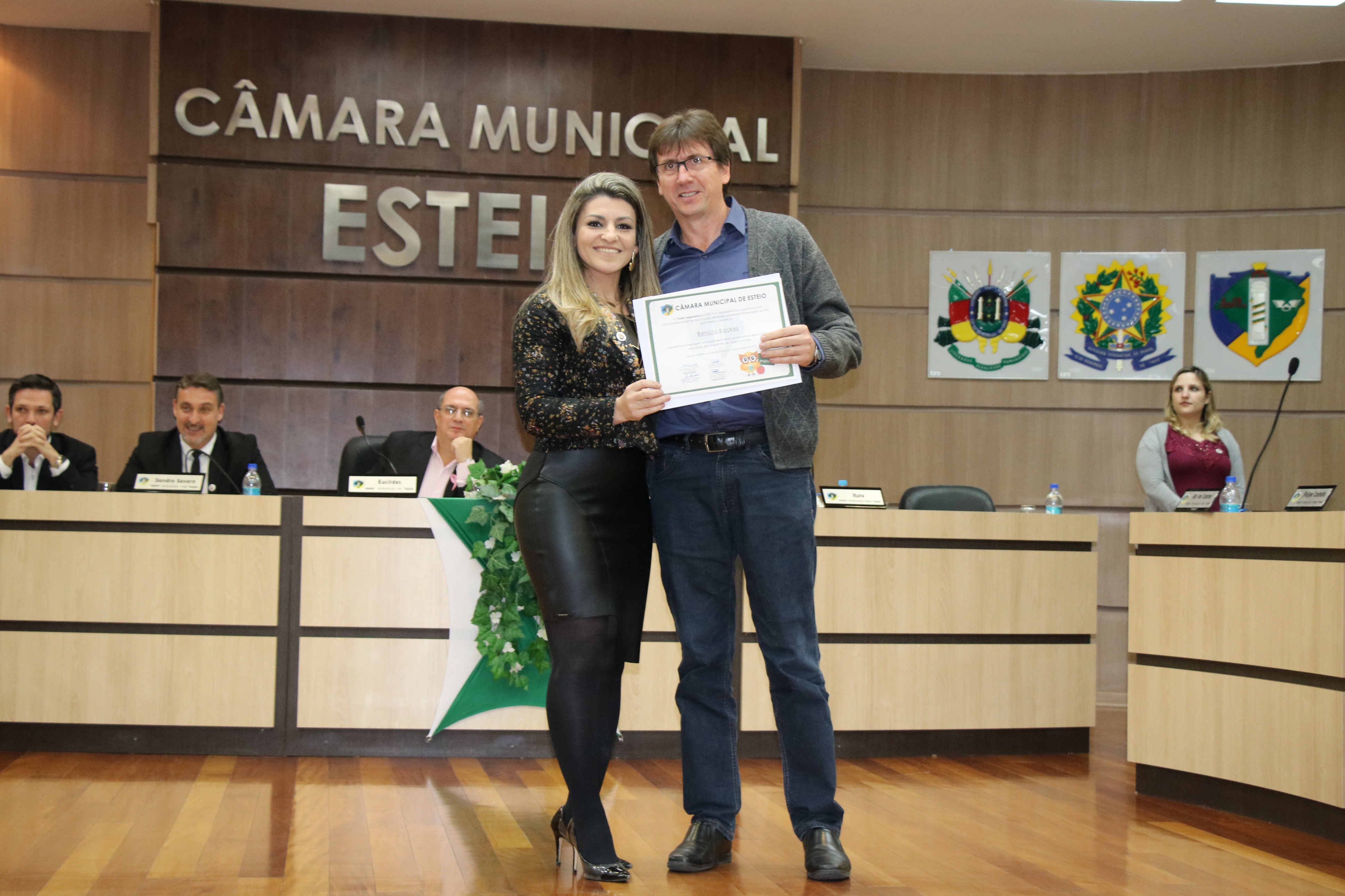 Sessão Solene Dia do Professor 2019 (28).JPG