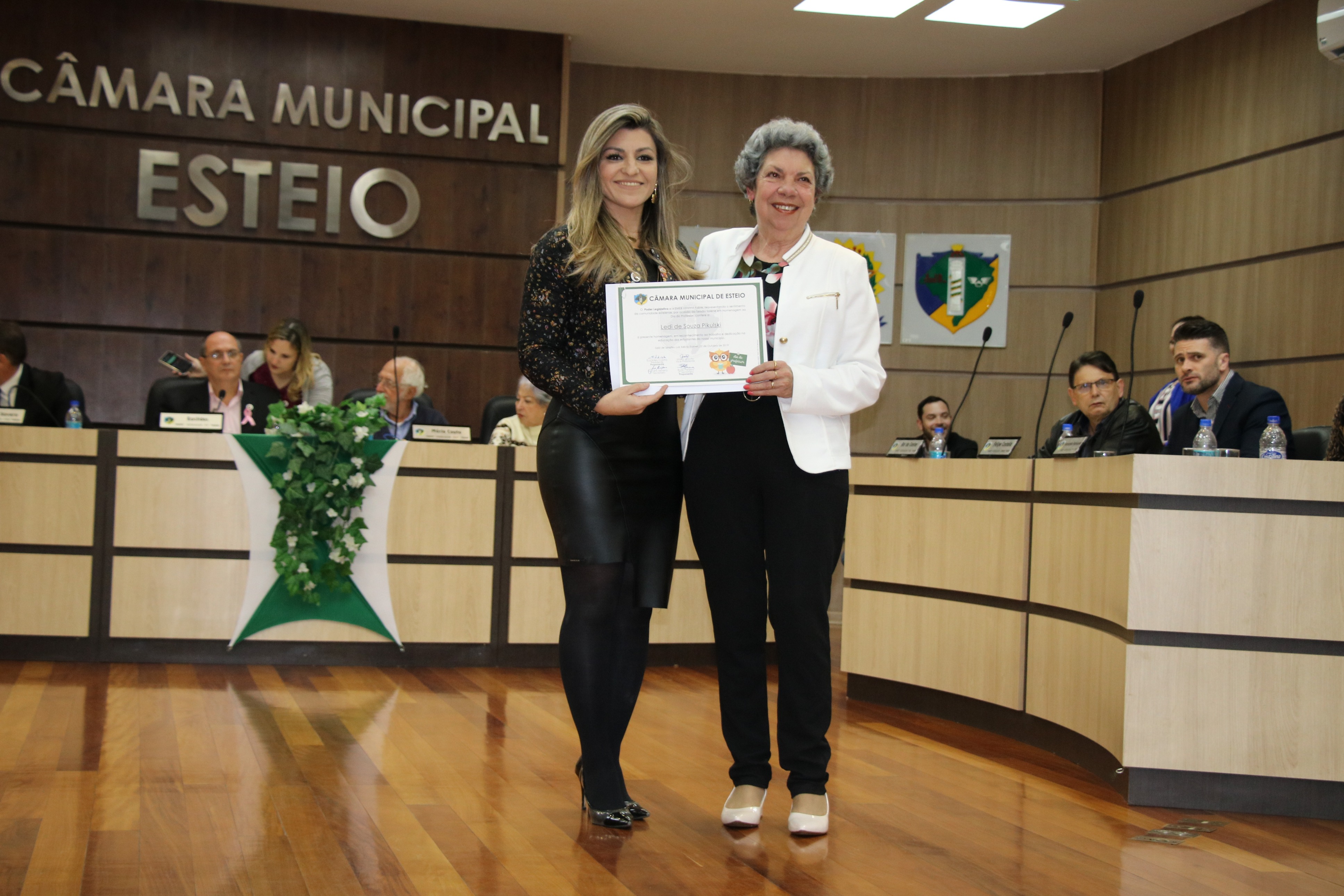 Sessão Solene Dia do Professor 2019 (85).JPG