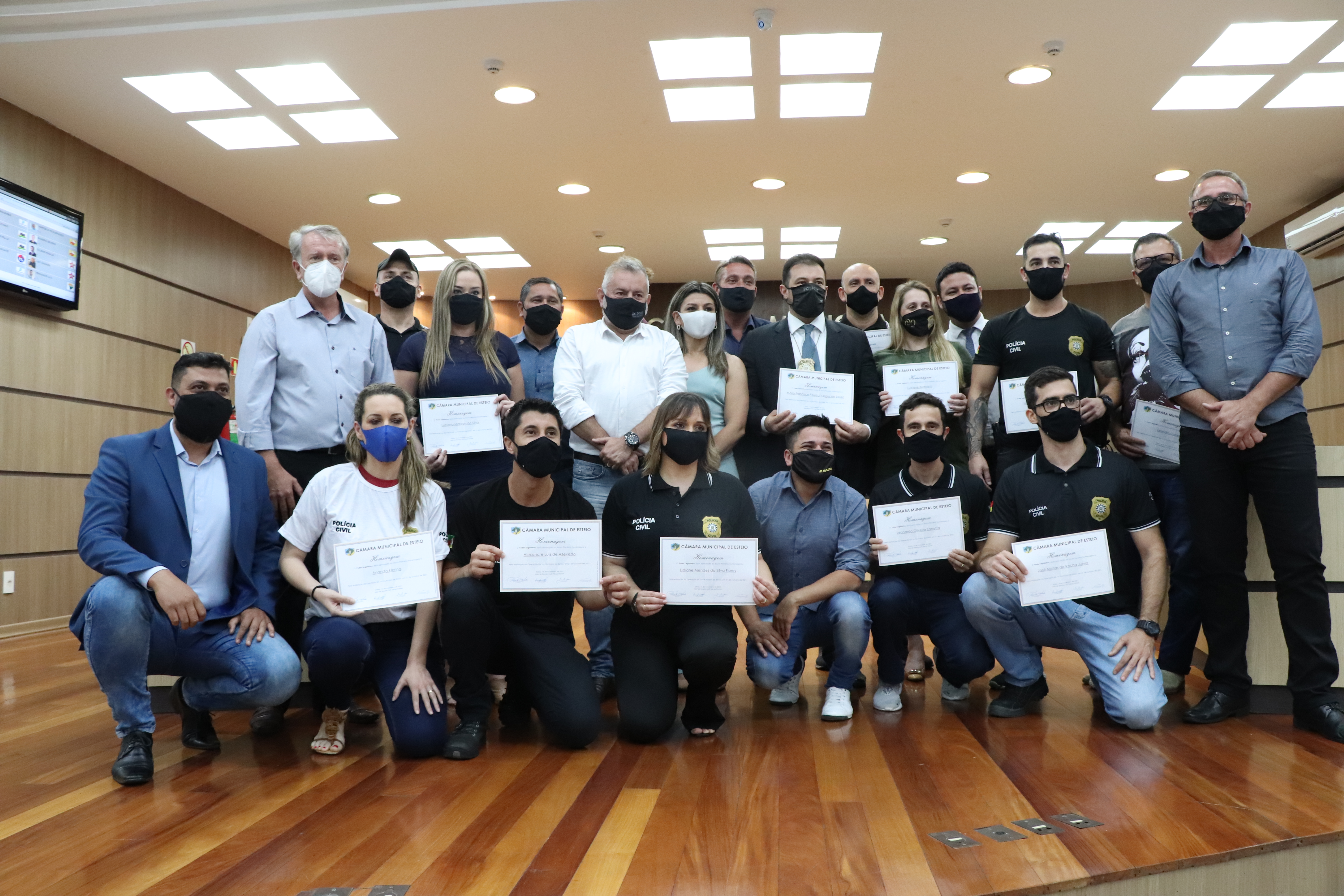 Câmara homenageia policiais da Operação Isis