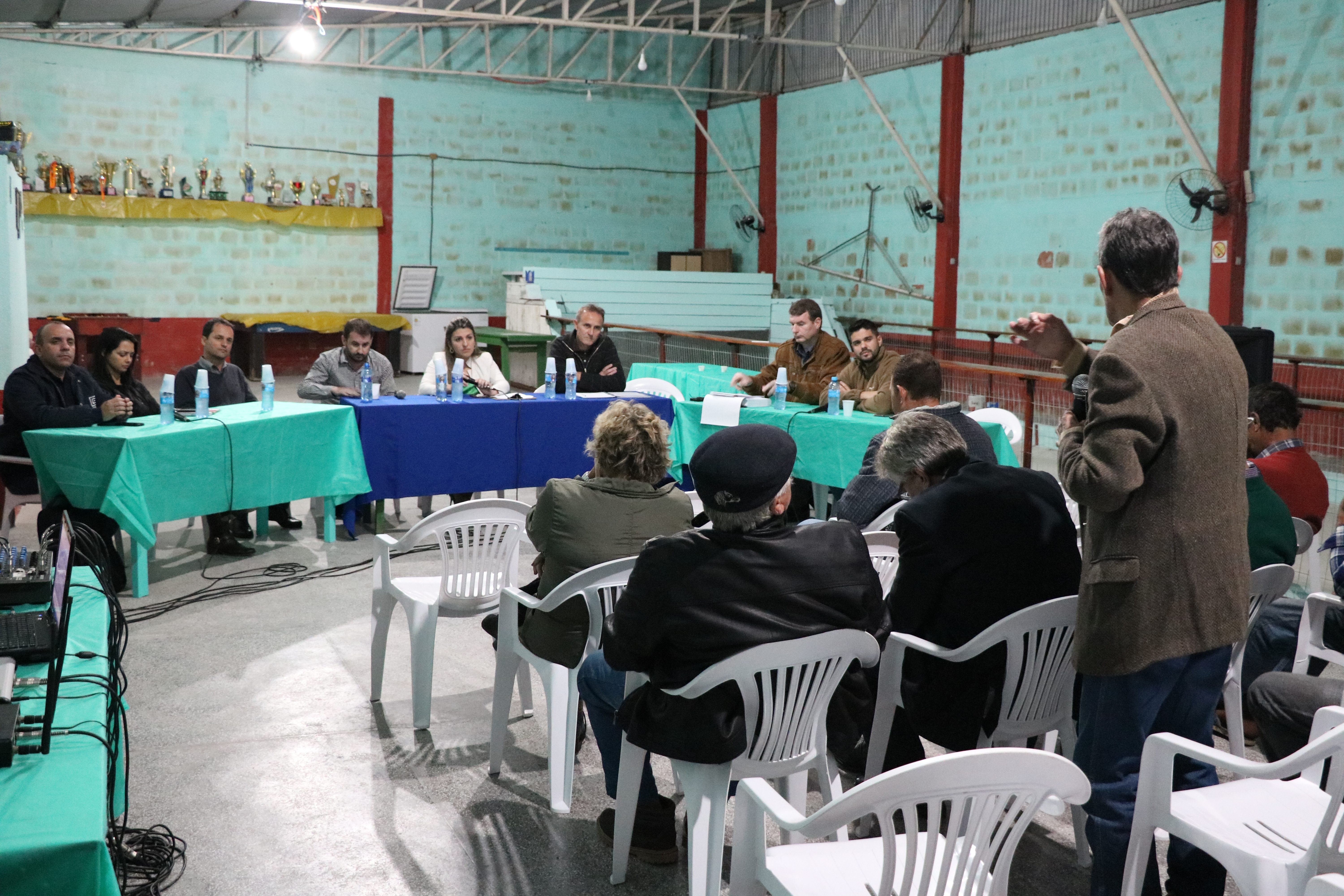 Câmara ouve moradores do bairro Votorantin