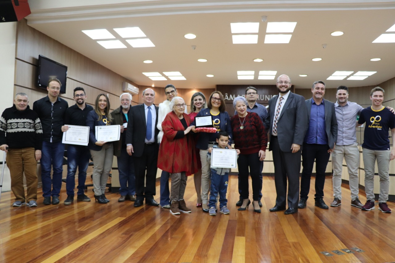 Colégio Adventista recebe homenagens pelo 90º aniversário de fundação