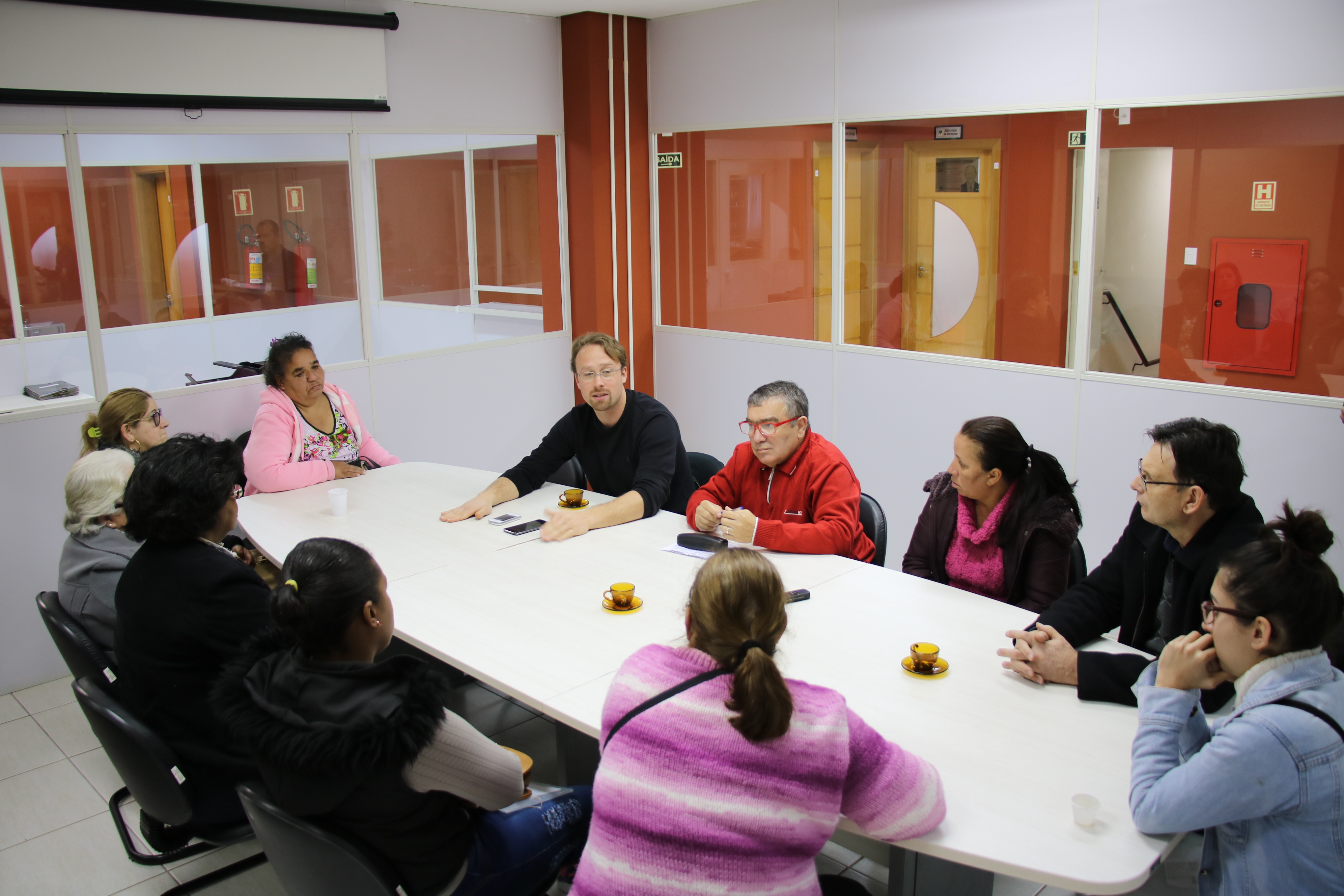 Moradores da Vila Esperança reclamam de alargamento de vias