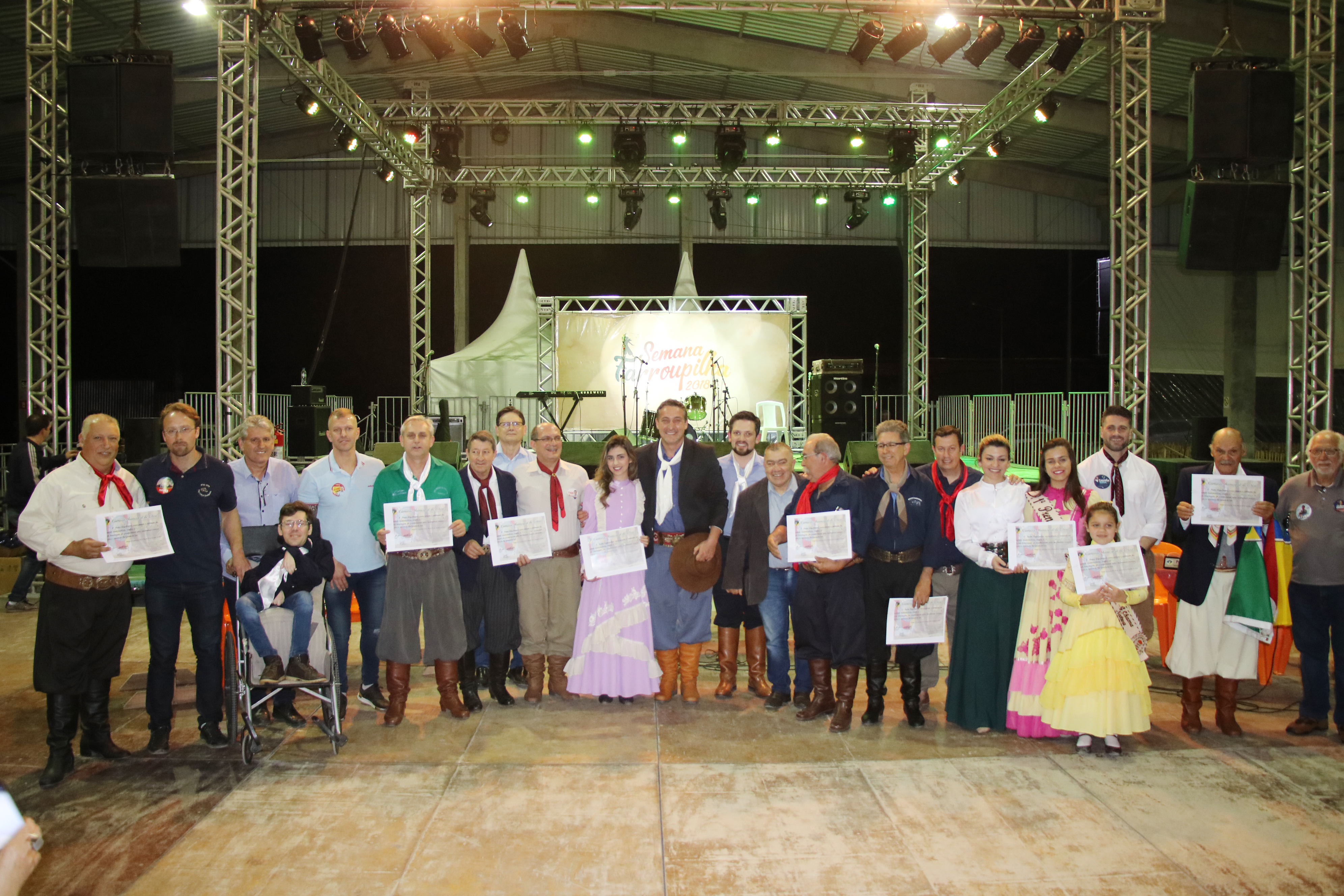 Tradicionalistas de Esteio são homenageados em solenidade realizada pela Câmara de Vereadores