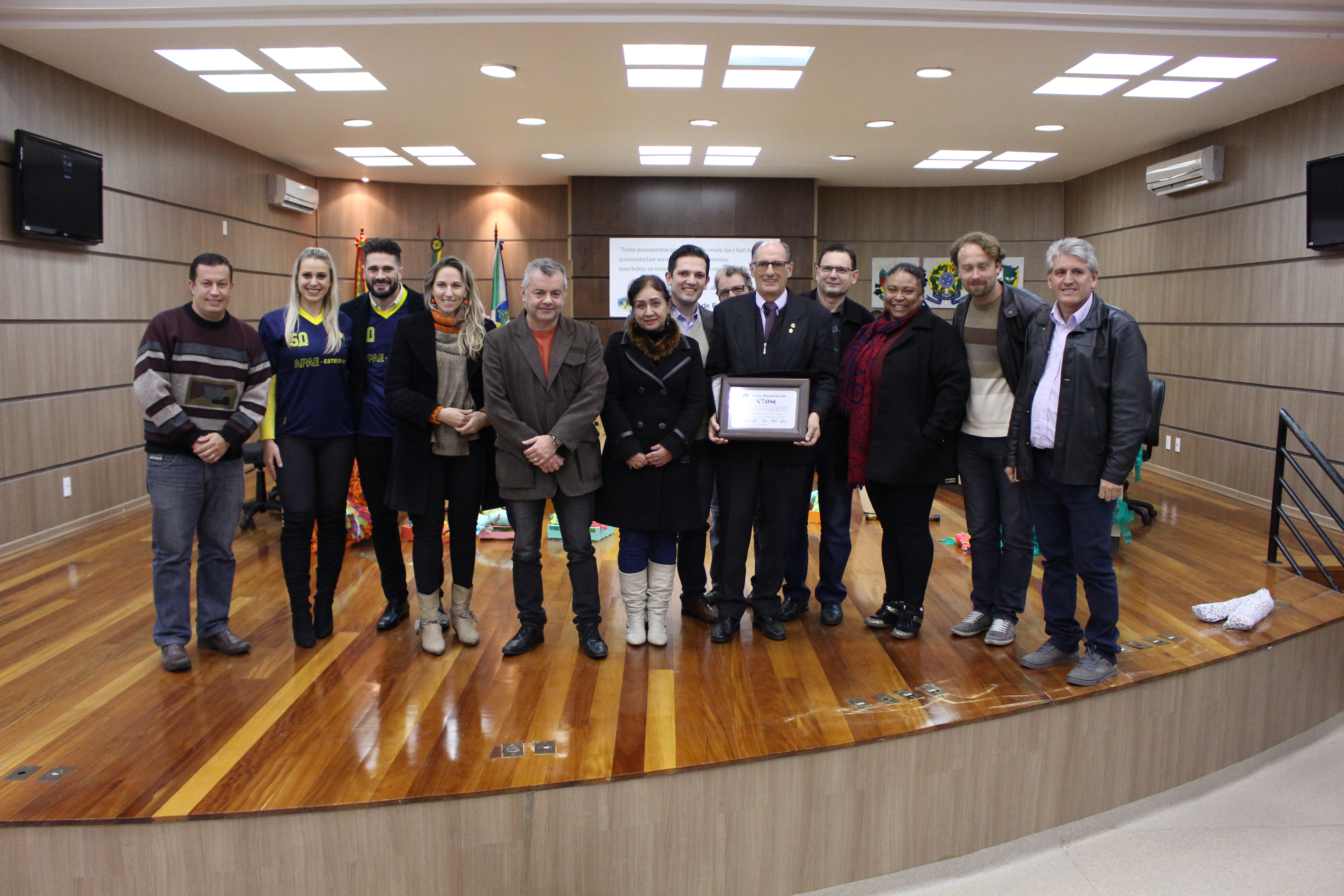 Vereadores  homenageiam 50 anos da Apae